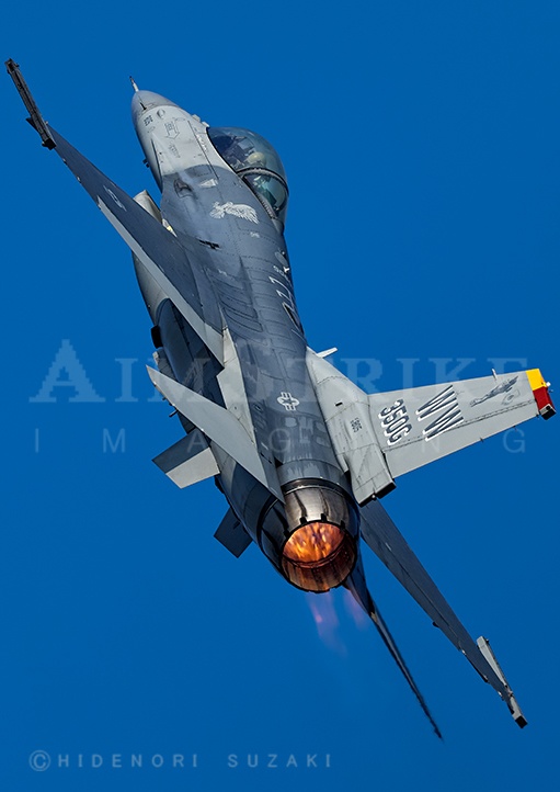 Muscle Climb near the spectators