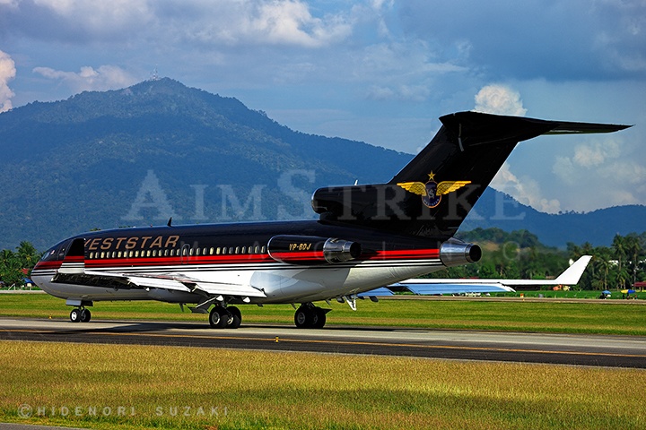 ex Trump bird 727  Taxi to holding point R/W21
