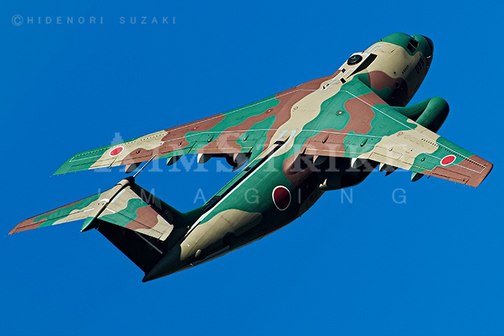 402 SQ Kawasaki C-1 steep climb