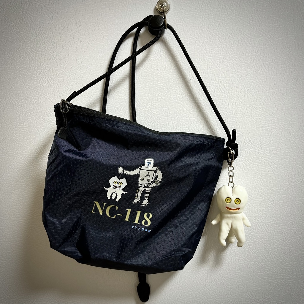 ライトナイロン サコッシュ (デンタロリアンNC-118)とハイミンキーホルダーのセット