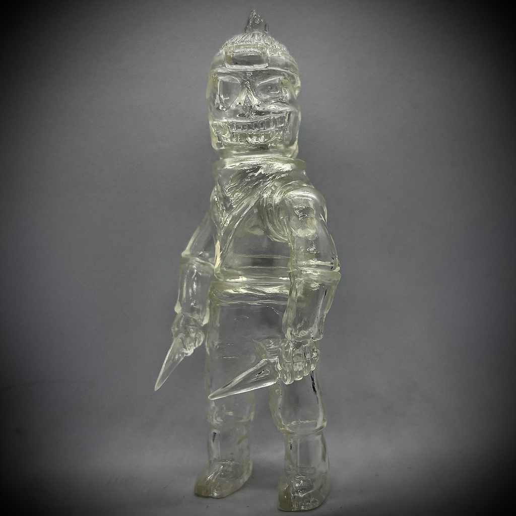 お忍びのボーン(ボーン・ブンブン)透明化