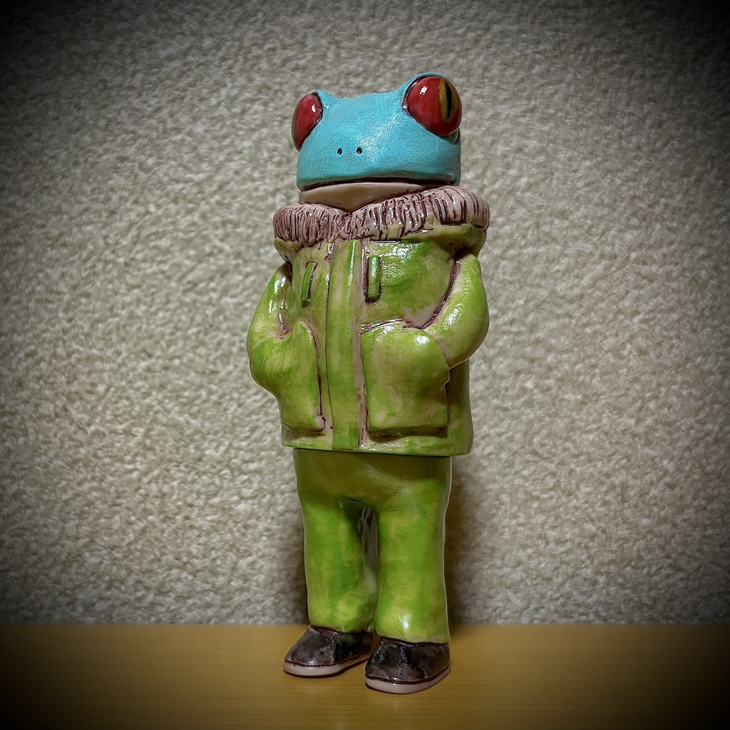 パーカエル 赤目(素体色ベージュ)