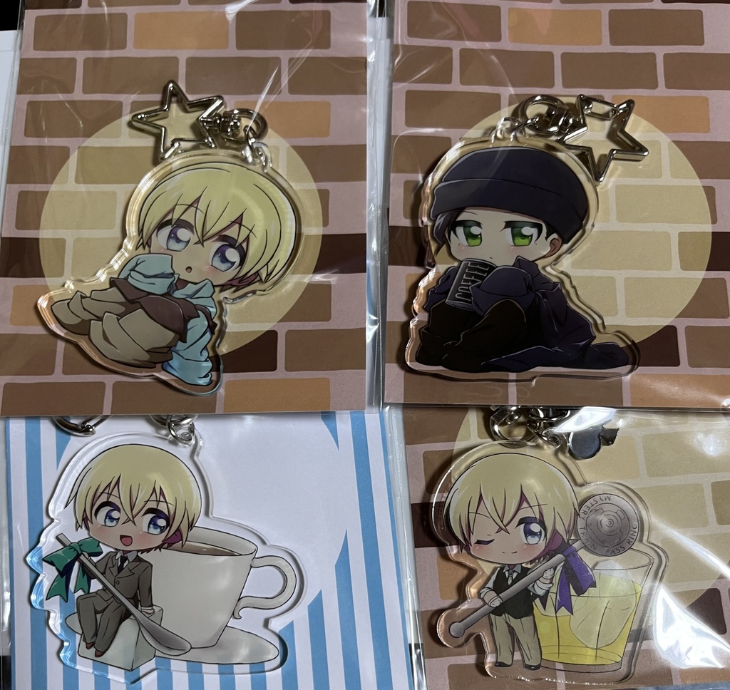 トリプルフェイス&赤井さんアクキー