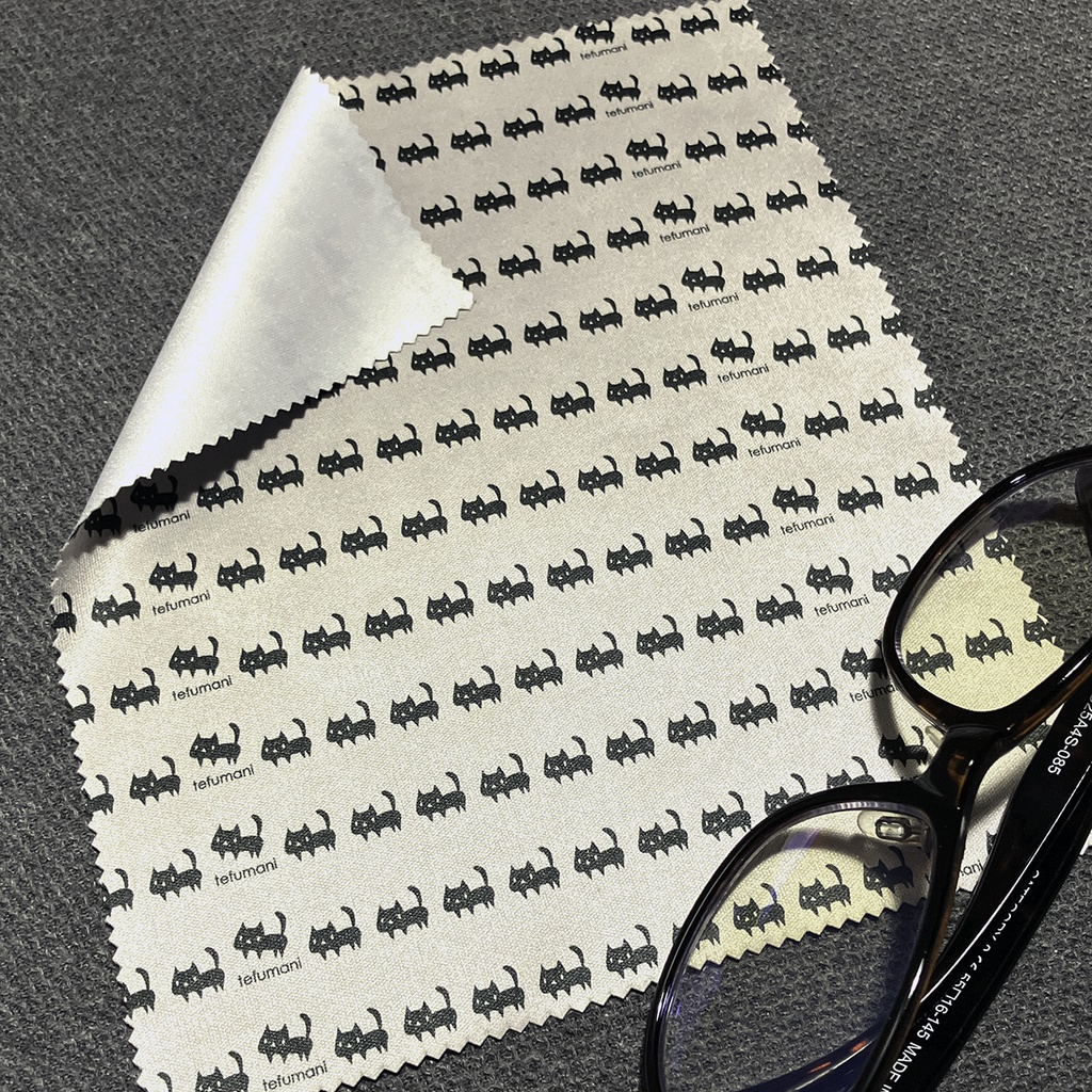 黒ネコ メガネ拭き(あんしんBOOTHパック（匿名）で自宅から発送)
