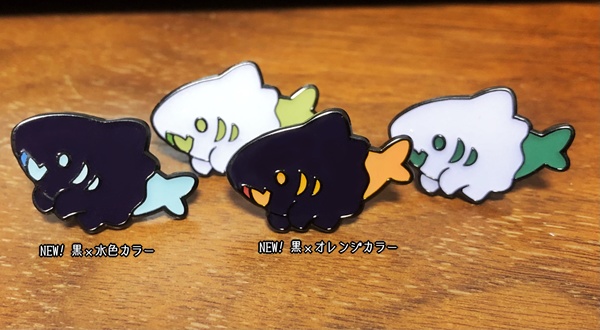 NEW!【AWH】さめおばけ ピンバッジ 全4色