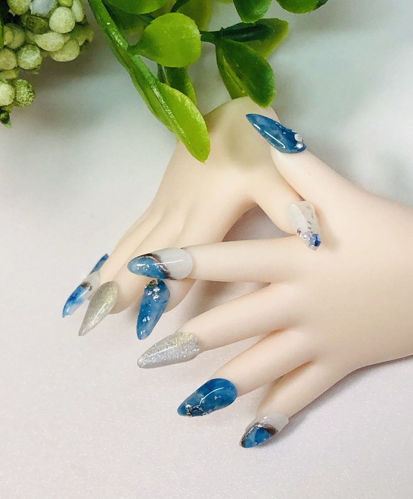 No-33 匿名発送 ドール用ブルーニュアンスネイルチップ