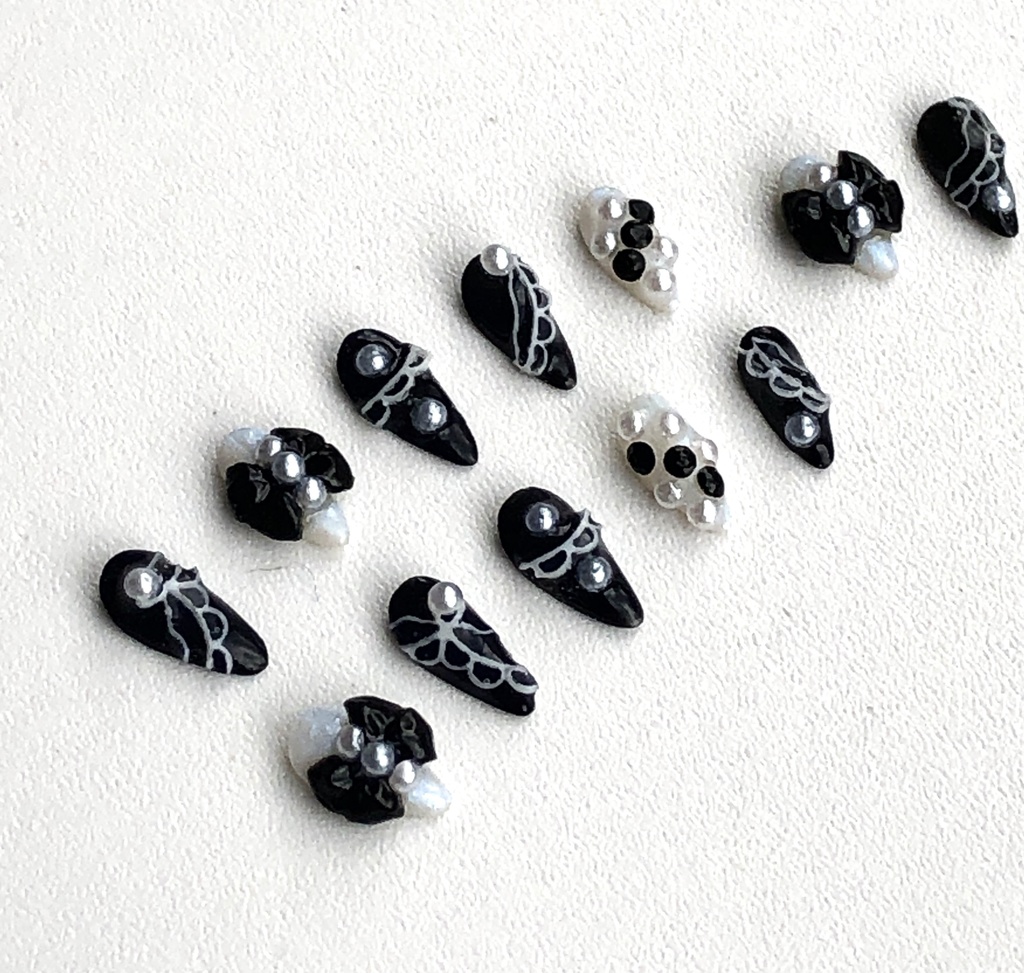 No-35 匿名発送 ドール用ネイルチップ レースリボン