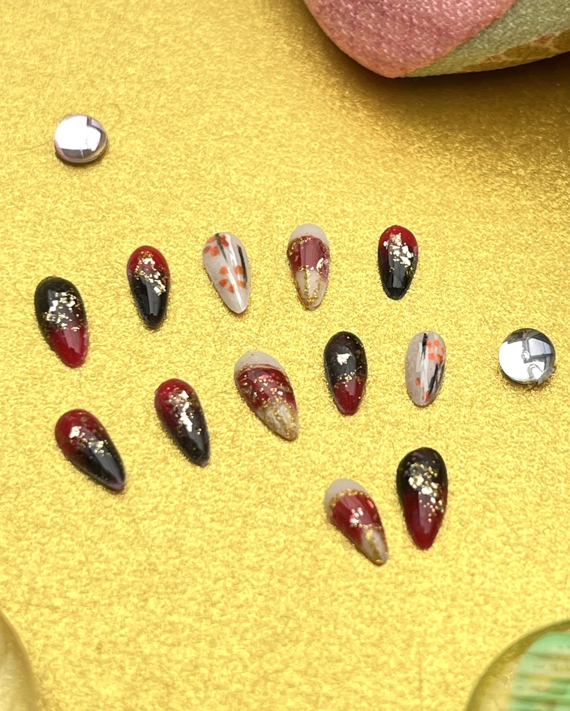 No-37ドール用ネイルチップ 赤和風