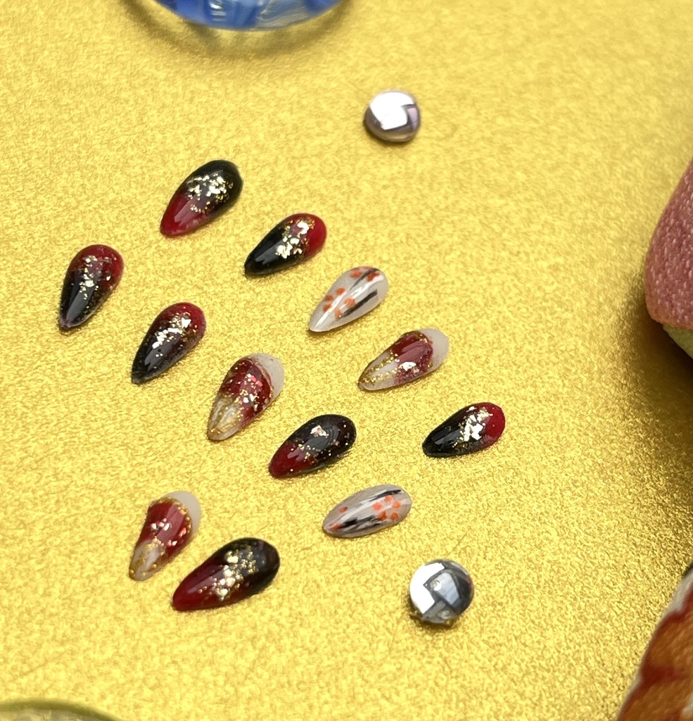 No-37ドール用ネイルチップ 赤和風