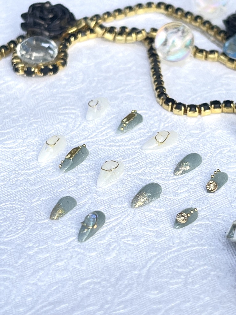 NO-41匿名発送ドール用ネイルチップ グリーン×ホワイト