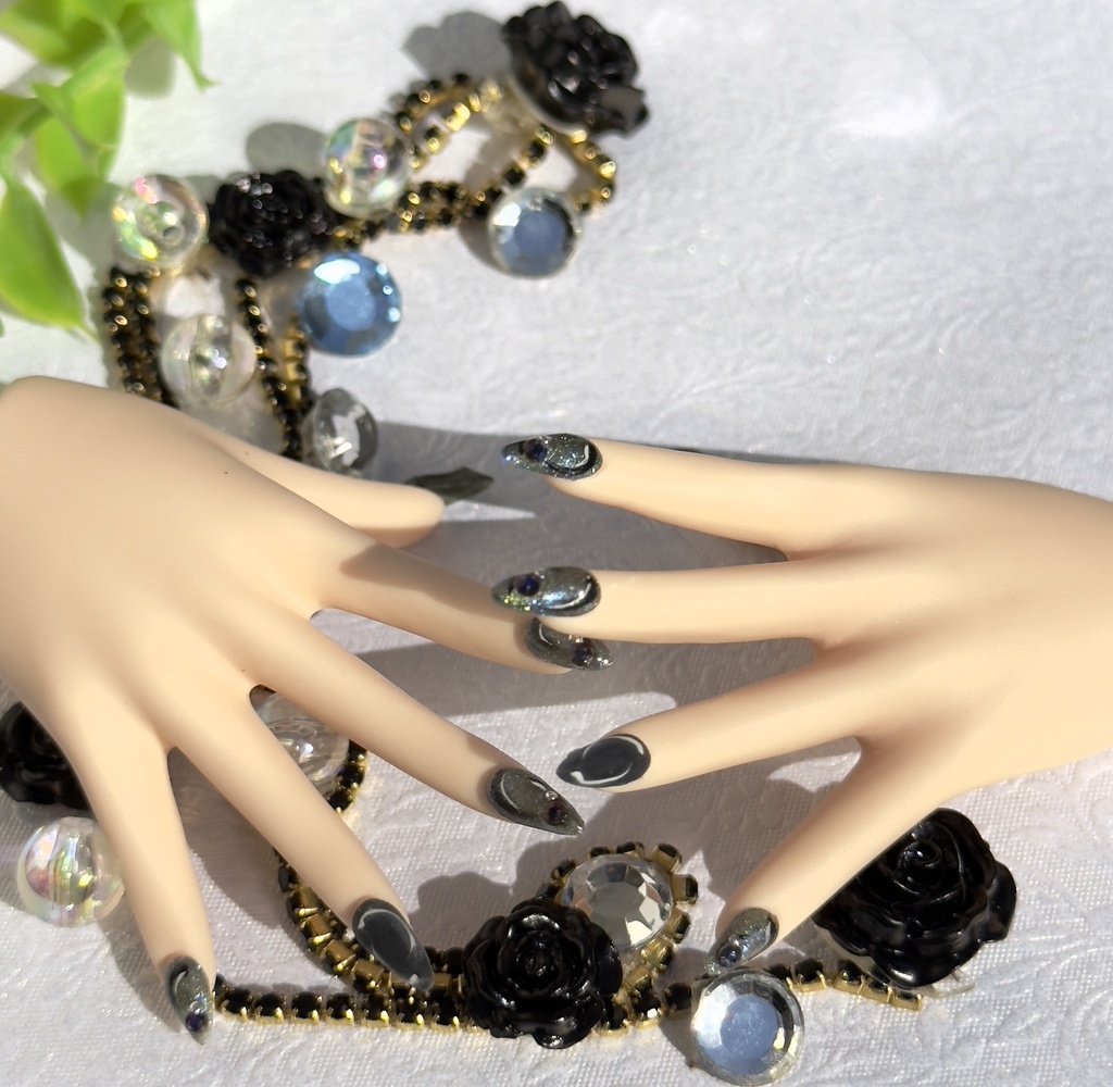 NO-42匿名発送ドールネイルチップ マグネットカラー&マットブラック