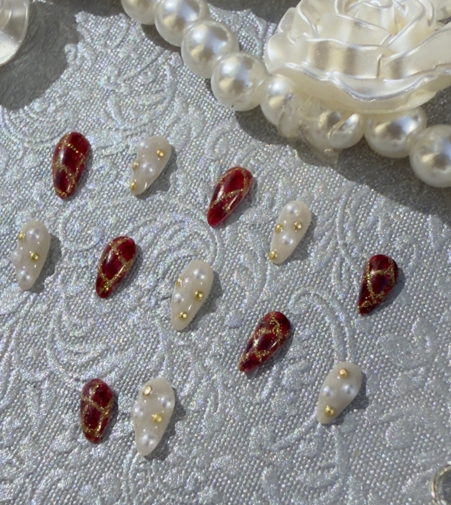 NO-43匿名発送ドール用ネイルチップ 赤チェック×ベージュ