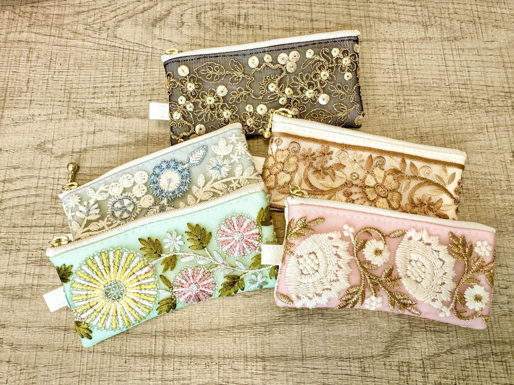 モチーフミニポーチ