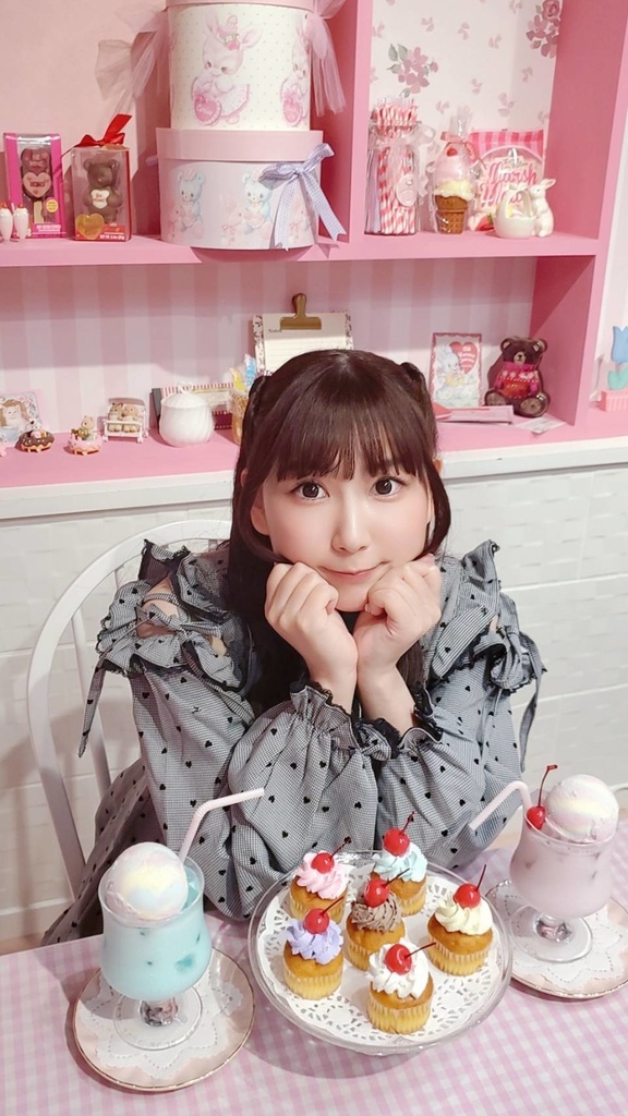 藤井アユ美 チェキ