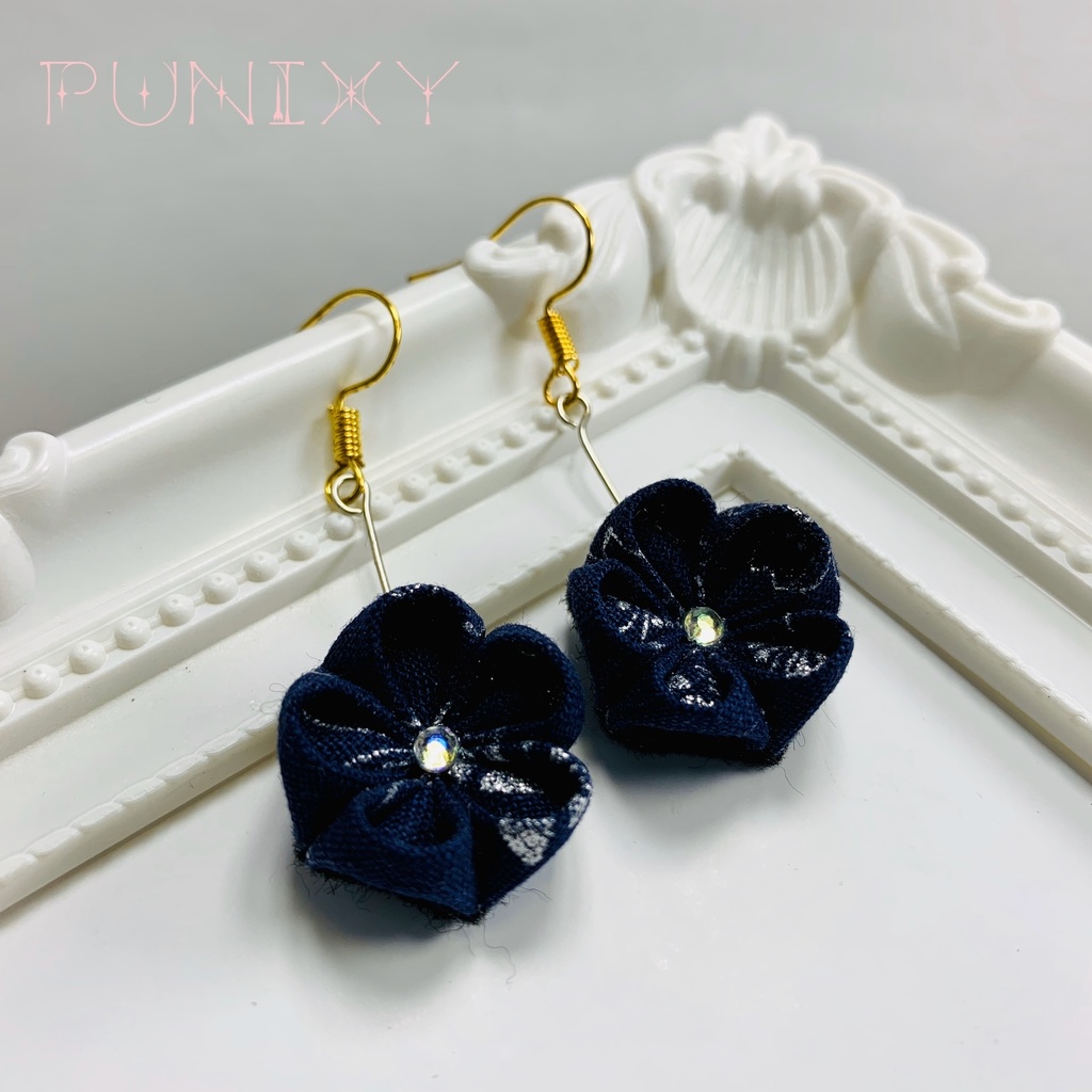 つまみ細工☆ピアス