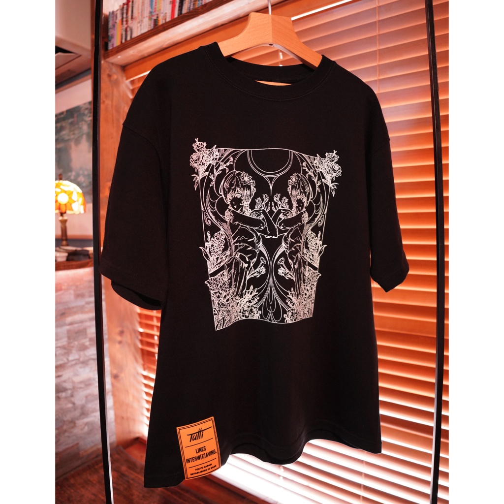 "Frühling" Contra Weaved Rubber Tag Shirt Black