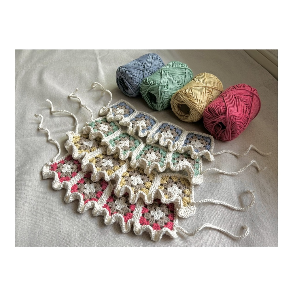 グラニースクエアのボンネット