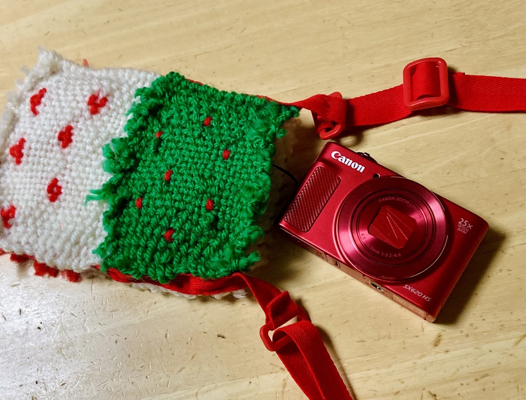 手織りのポシェット(みどり・あか)