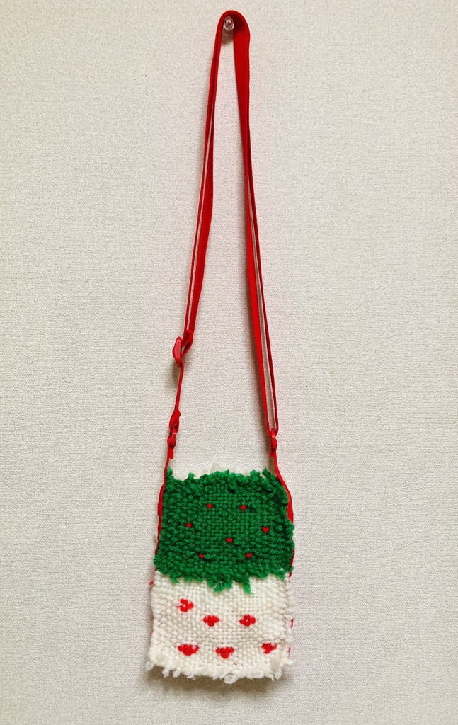 手織りのポシェット(みどり・あか)