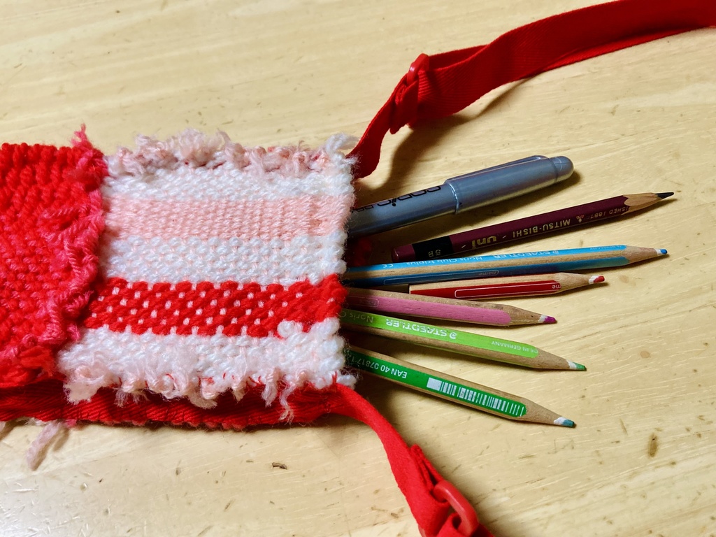 手織りのポシェット(ぴんく・あか)