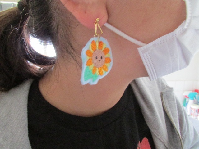 イヤリングとピアス