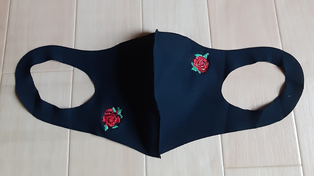 刺繍マスク フリーサイズ