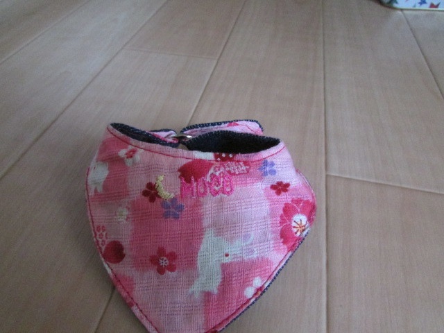 お名前の刺繍入りうさぎバンダナ【赤ちゃんうさぎ用】