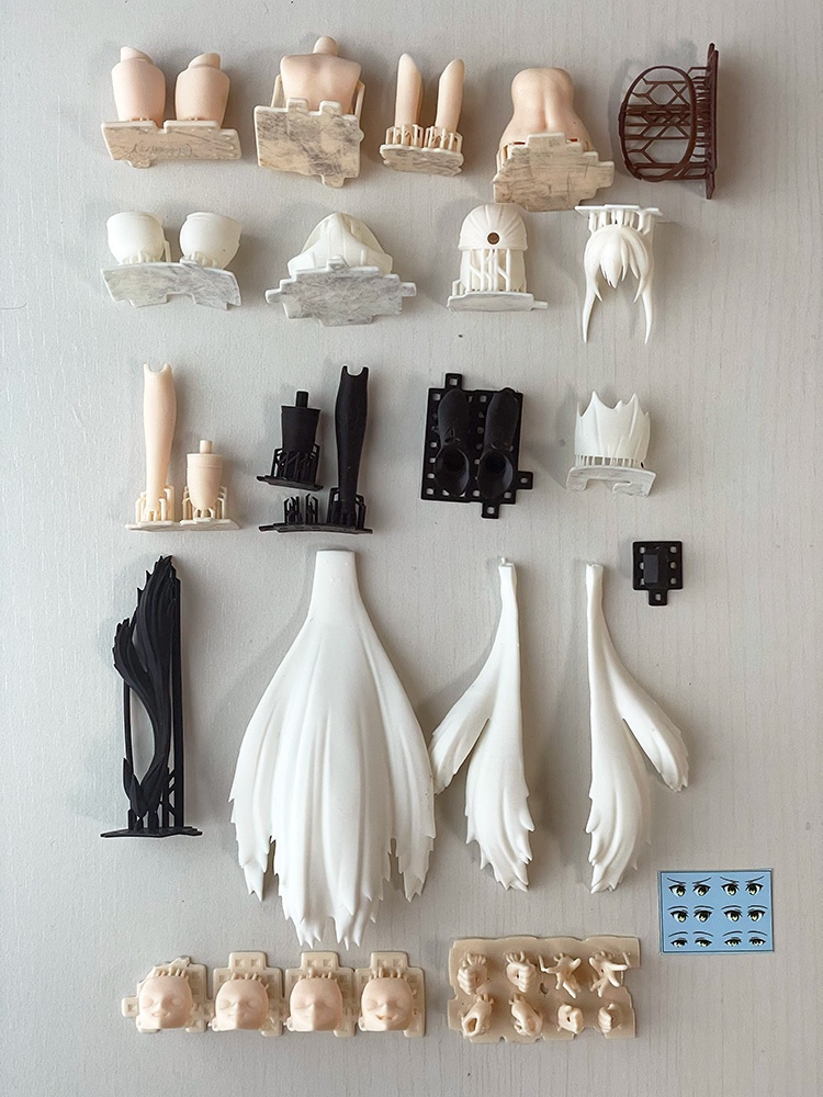 1/12 可動上杉謙信(未塗装組み立てキット)