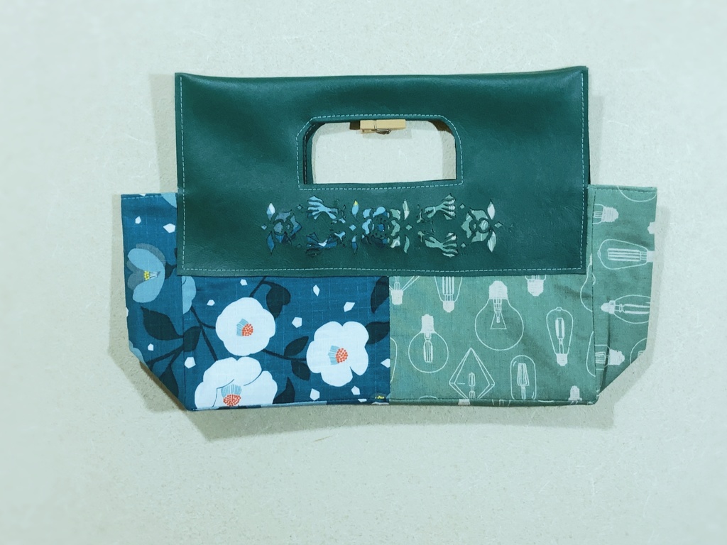 金魚と夏椿 ハンドバッグ