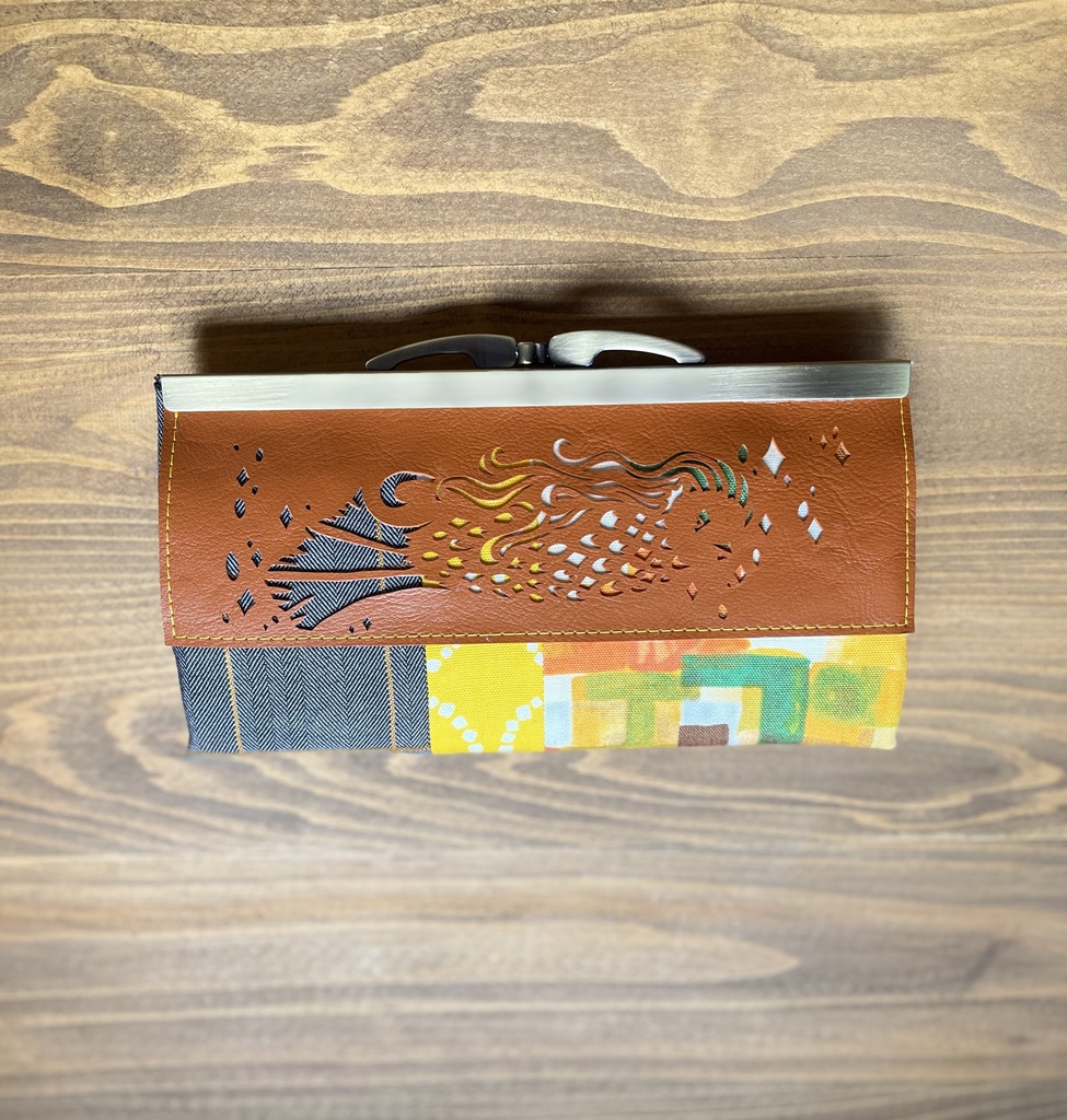 アマビエ様の長財布