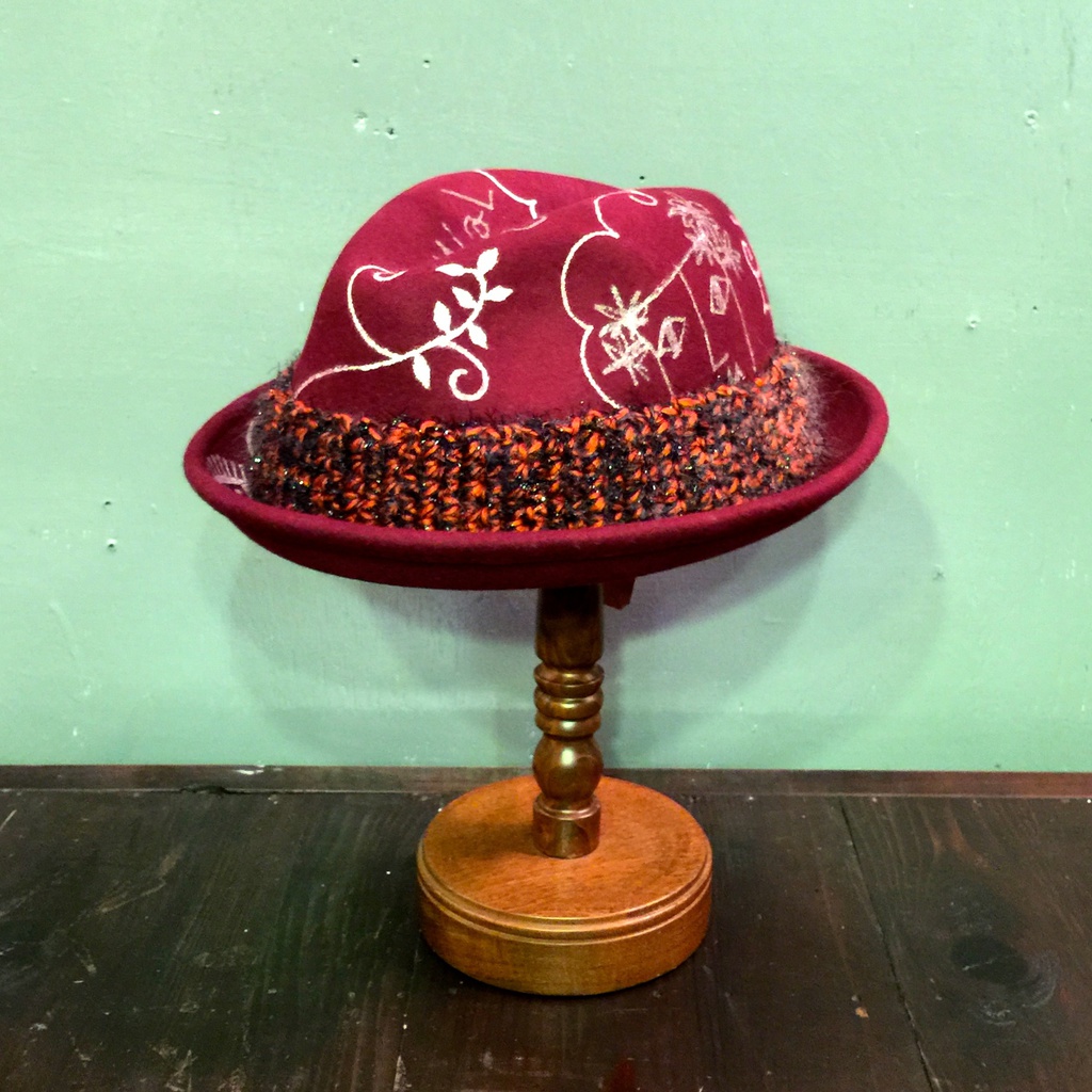 AYUMI HAYASHI Painting Hat1