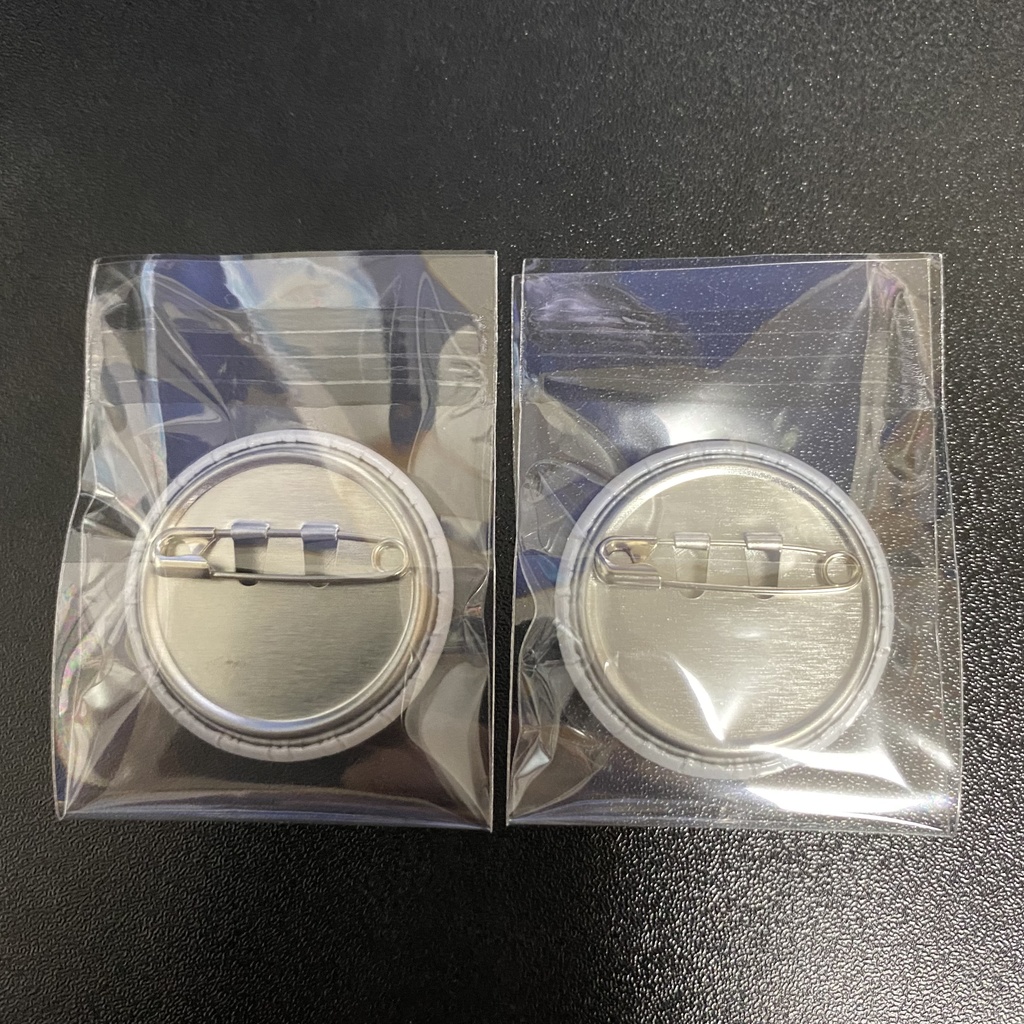 ネギとニンジンの缶バッジ2個セット