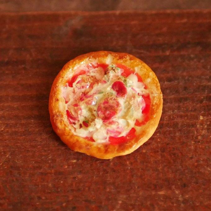 サラミのピザミニチュアフード