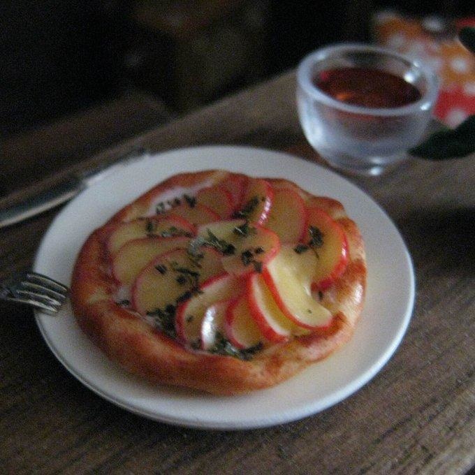 ミニチュアりんごピザ