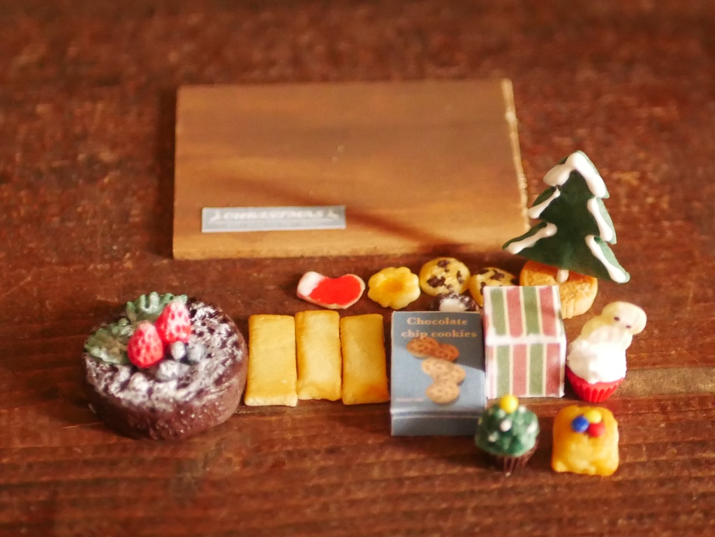 ミニチュアクリスマススイーツ