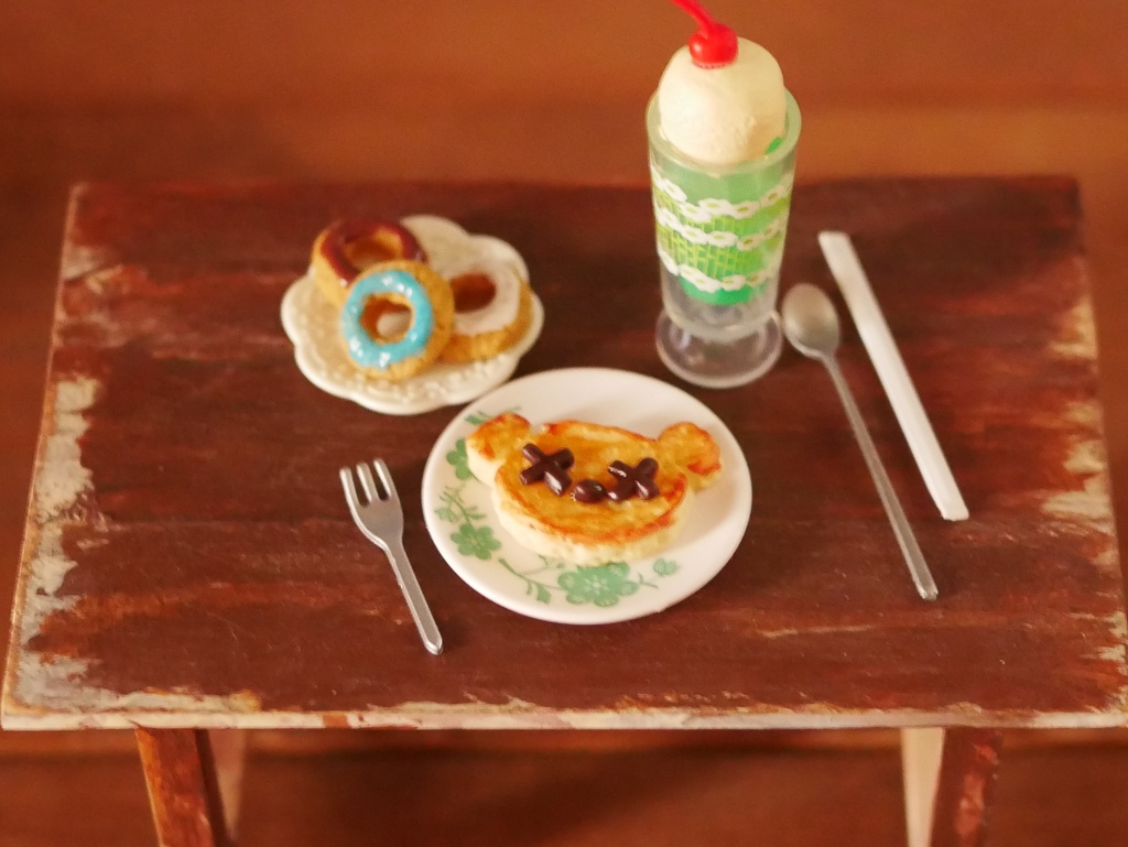 ミニチュアくまのパンケーキとドーナツセット