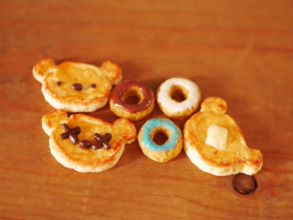 ミニチュアくまのパンケーキとドーナツセット