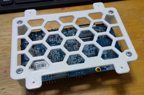 Orange Pi 5壁マウント用プレートのSTLデータ