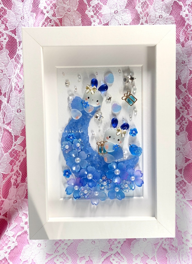 フラワームーン うさぎちゃんのプレゼント インテリア シーグラスアート 置物  青色