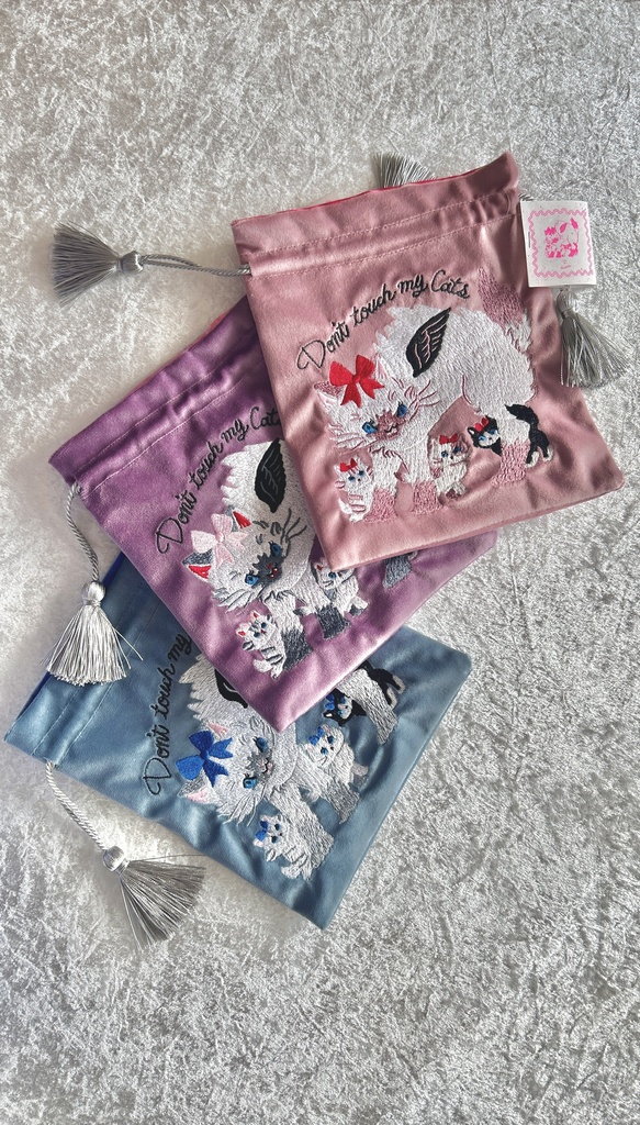 猫ちゃん刺繍巾着
