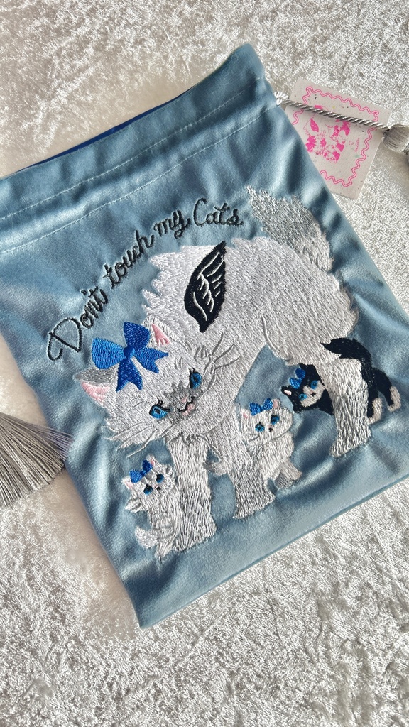 猫ちゃん刺繍巾着