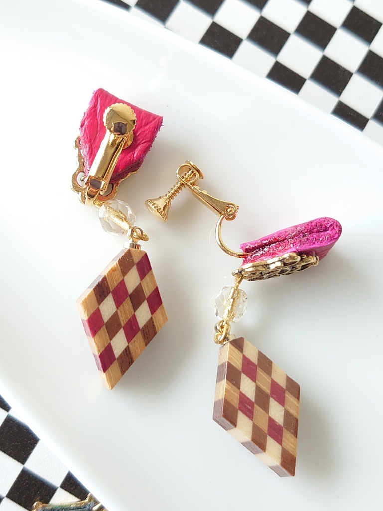 章飾イヤリング‐金