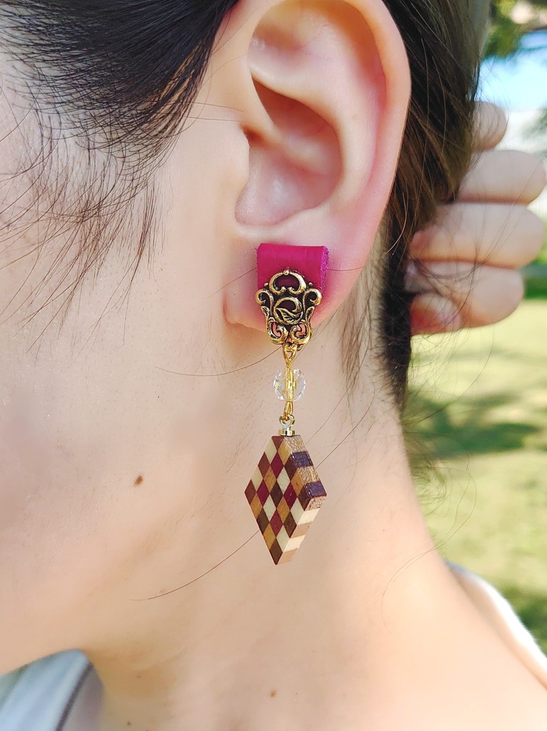 章飾イヤリング‐金