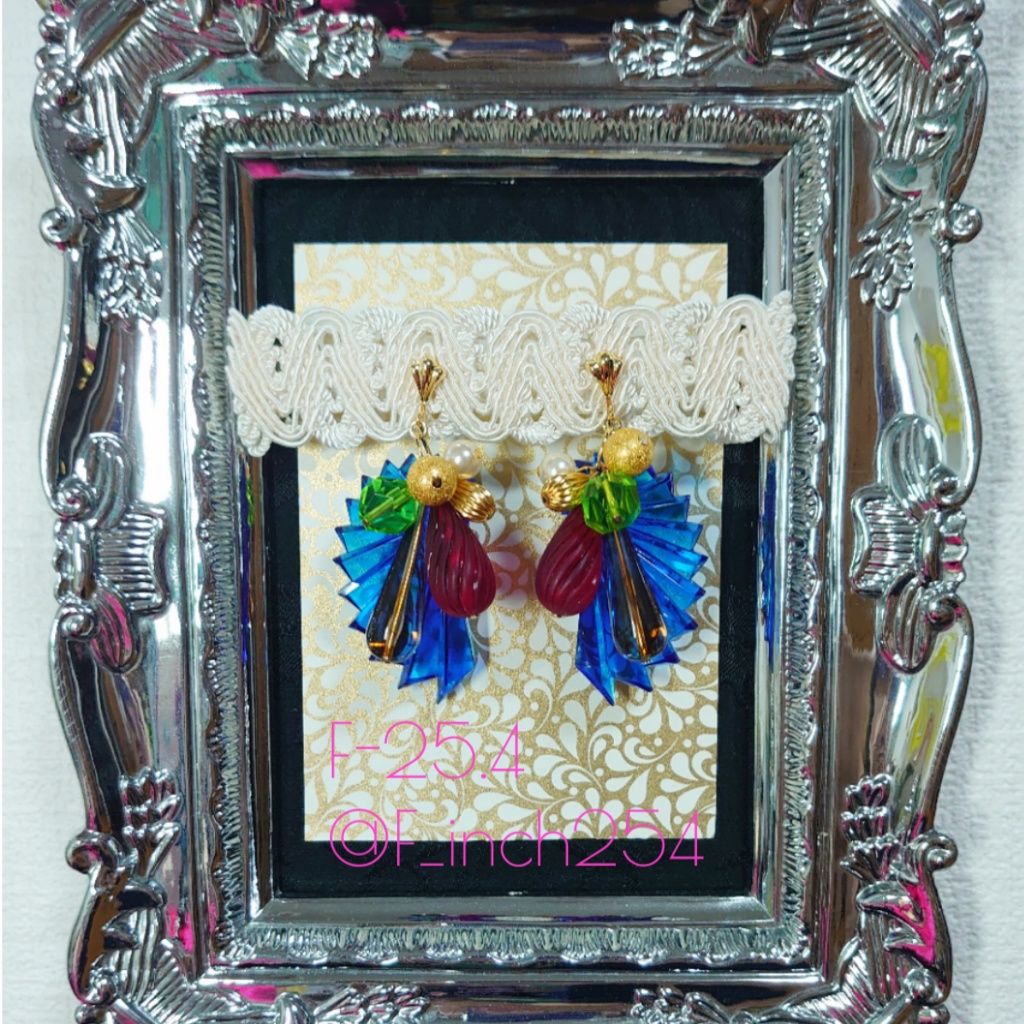 ドイツビーズ イヤリング 青