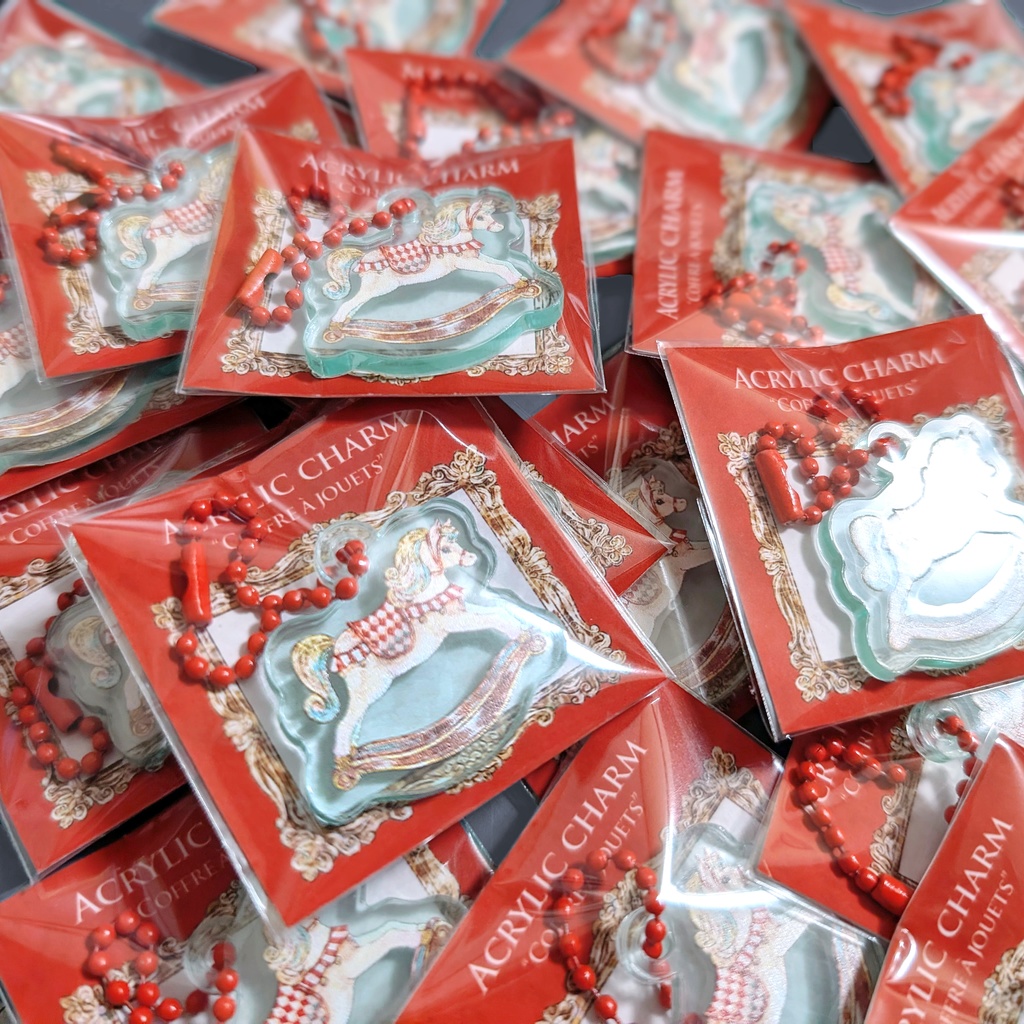 【新作】アクリルチャーム《Coffre à jouets》