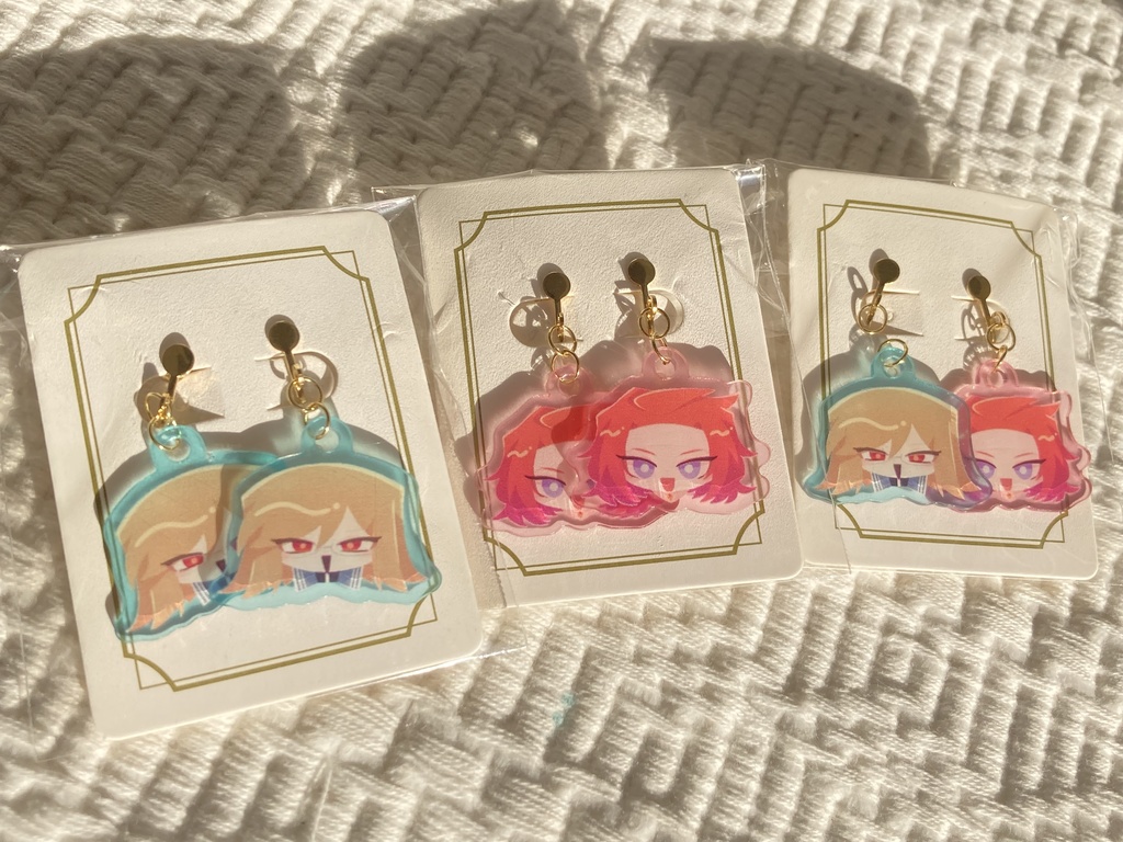GVアクリルイヤリング