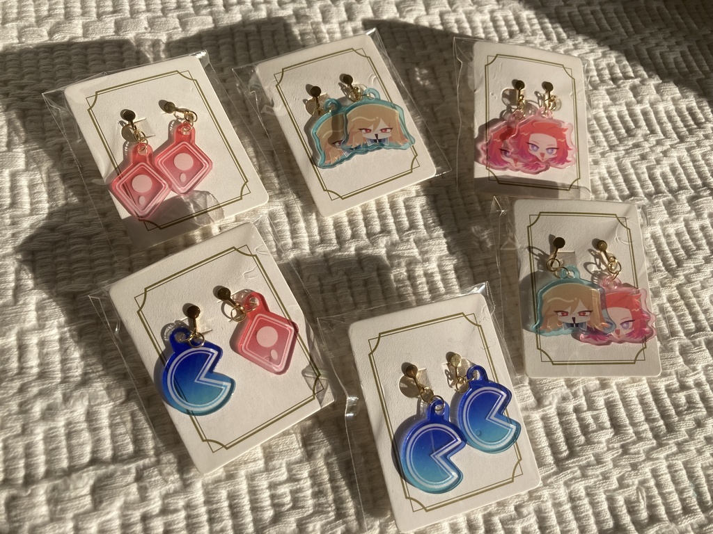 GVアクリルイヤリング