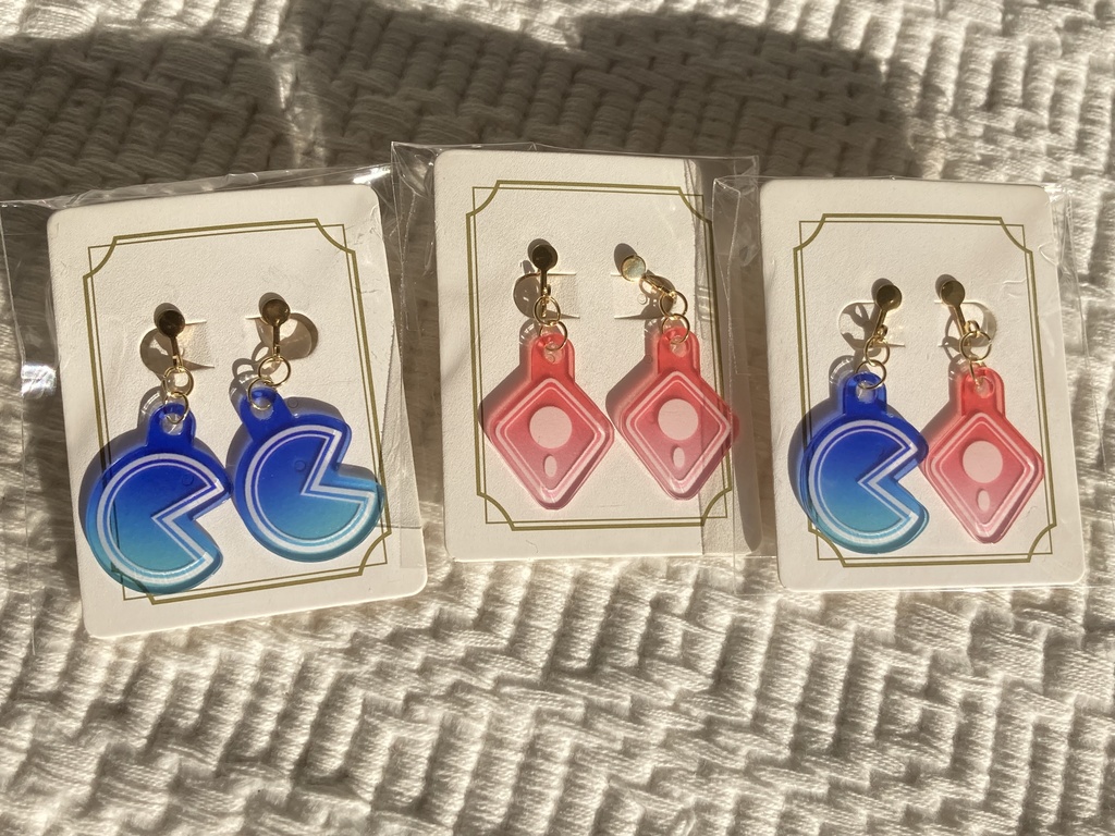 GVアクリルイヤリング