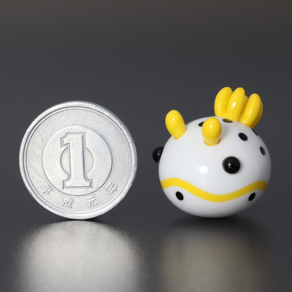 うみうすし マグネット シロウミウシ