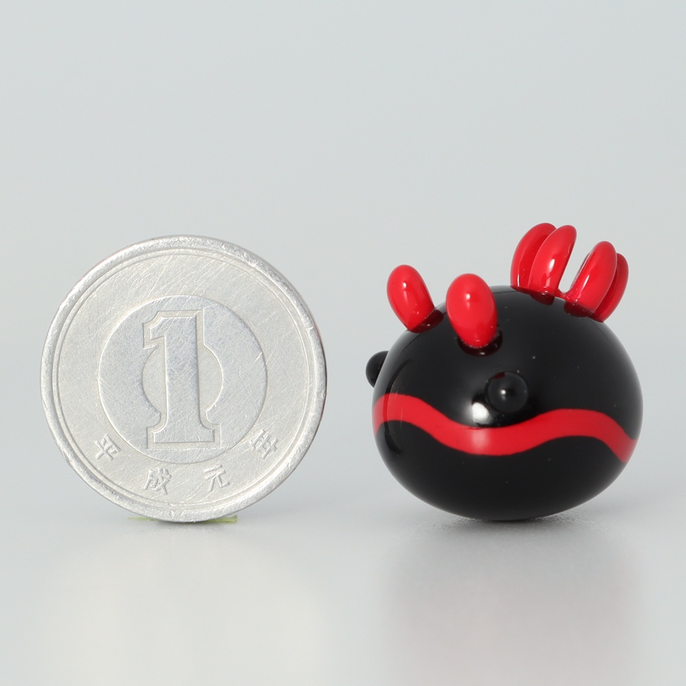 うみうすし ストラップ クロウミウシ